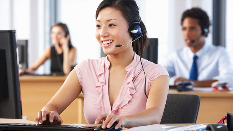 How to improve customer service skills to give quality service to the customer?