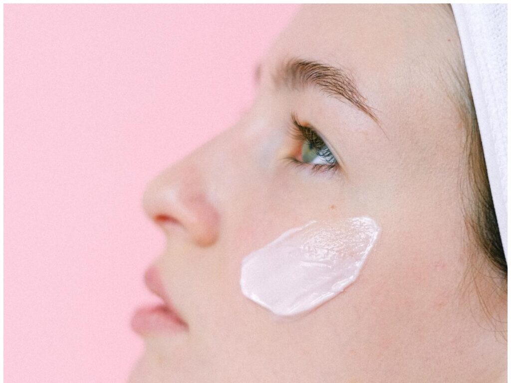 8 Skin whitening creams to even your skin tone & remove dark spots