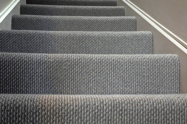 Designing Tips for Using staircase carpets